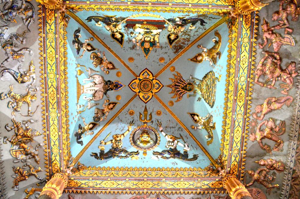 Patuxai Arch Ceiling, Vientiane DSC_0007