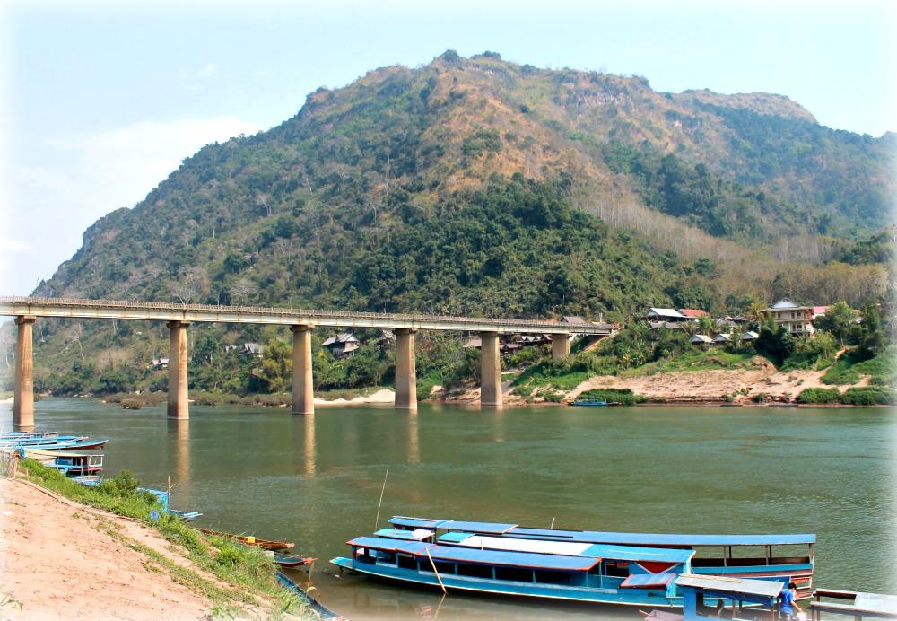 Nong Khiaw