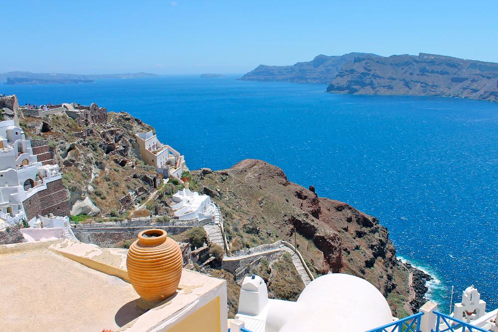 island hopping greece santorini oia