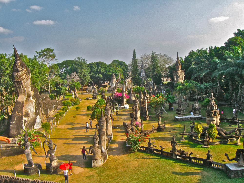 buddha park laos vientiane