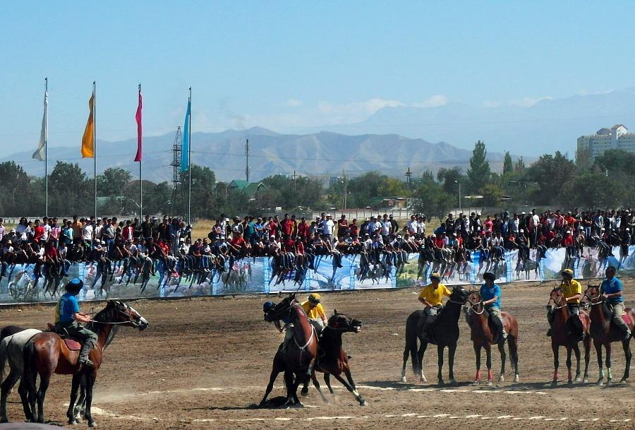 buzkashi Kyrgyzstan goat-carcass polo