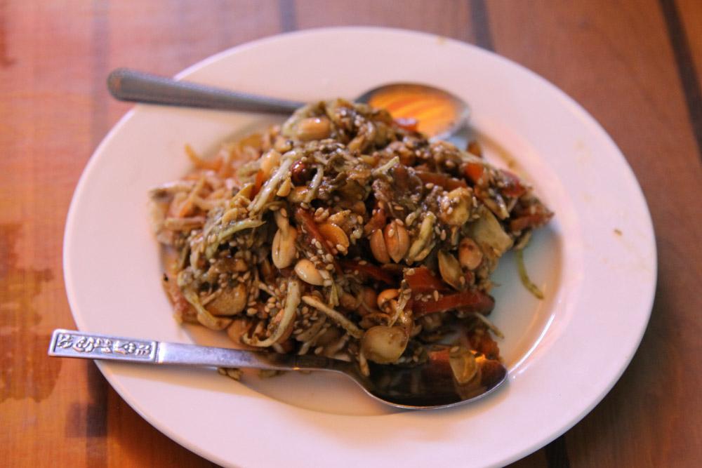 Burmese tea leaf salad