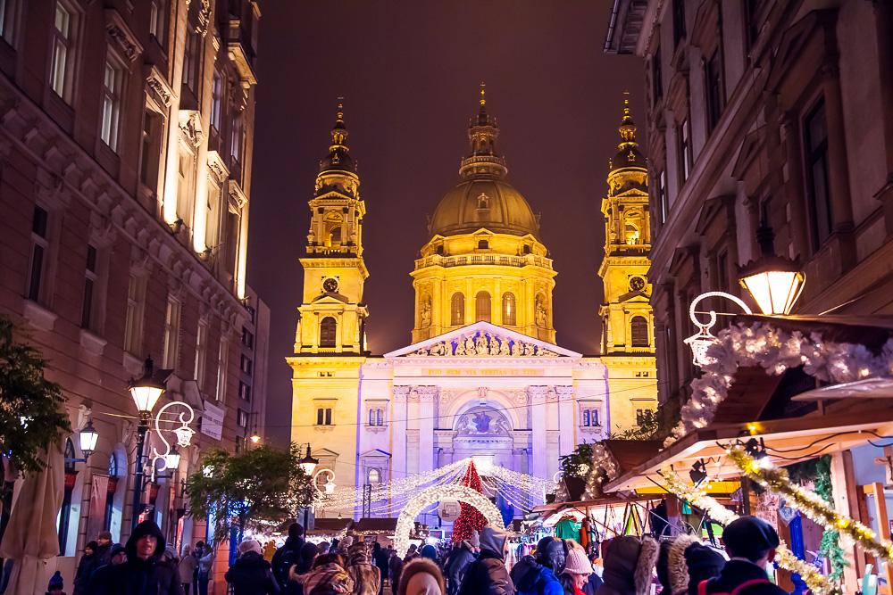christmas market st. stephen's basilica budapest hungary