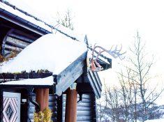 outhouse norway cabin