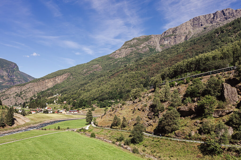 train from Bergen to Flåm