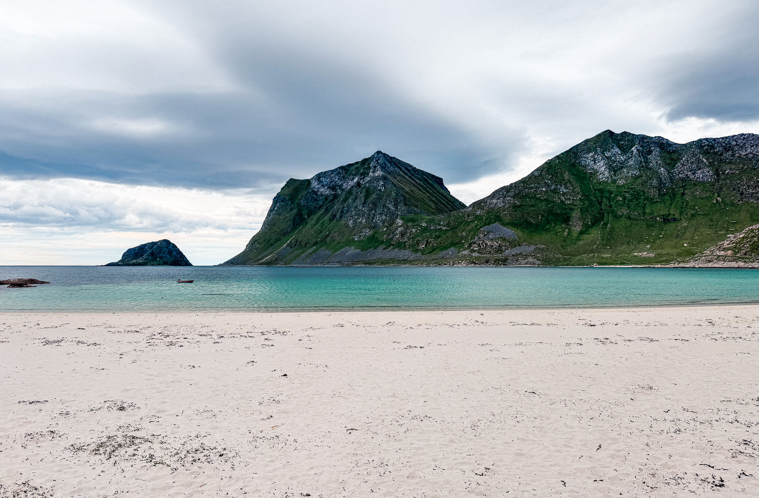 Vik beach by Haukland Beach in Lofoten