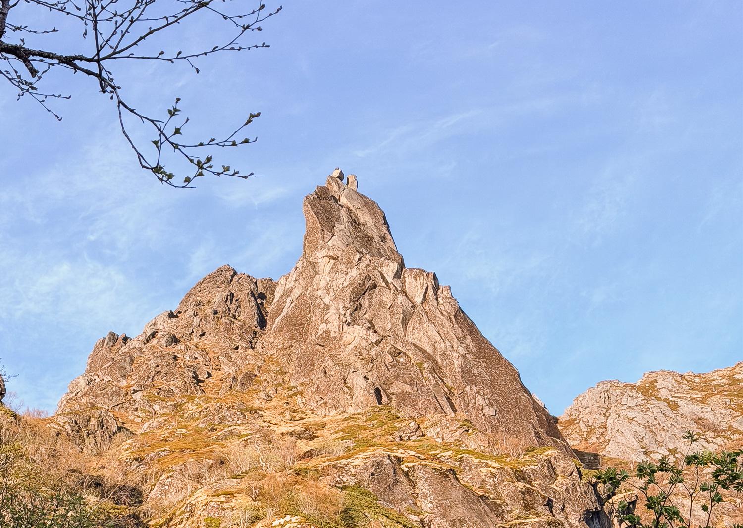 Svolværgeita "the goat" hike in Lofoten